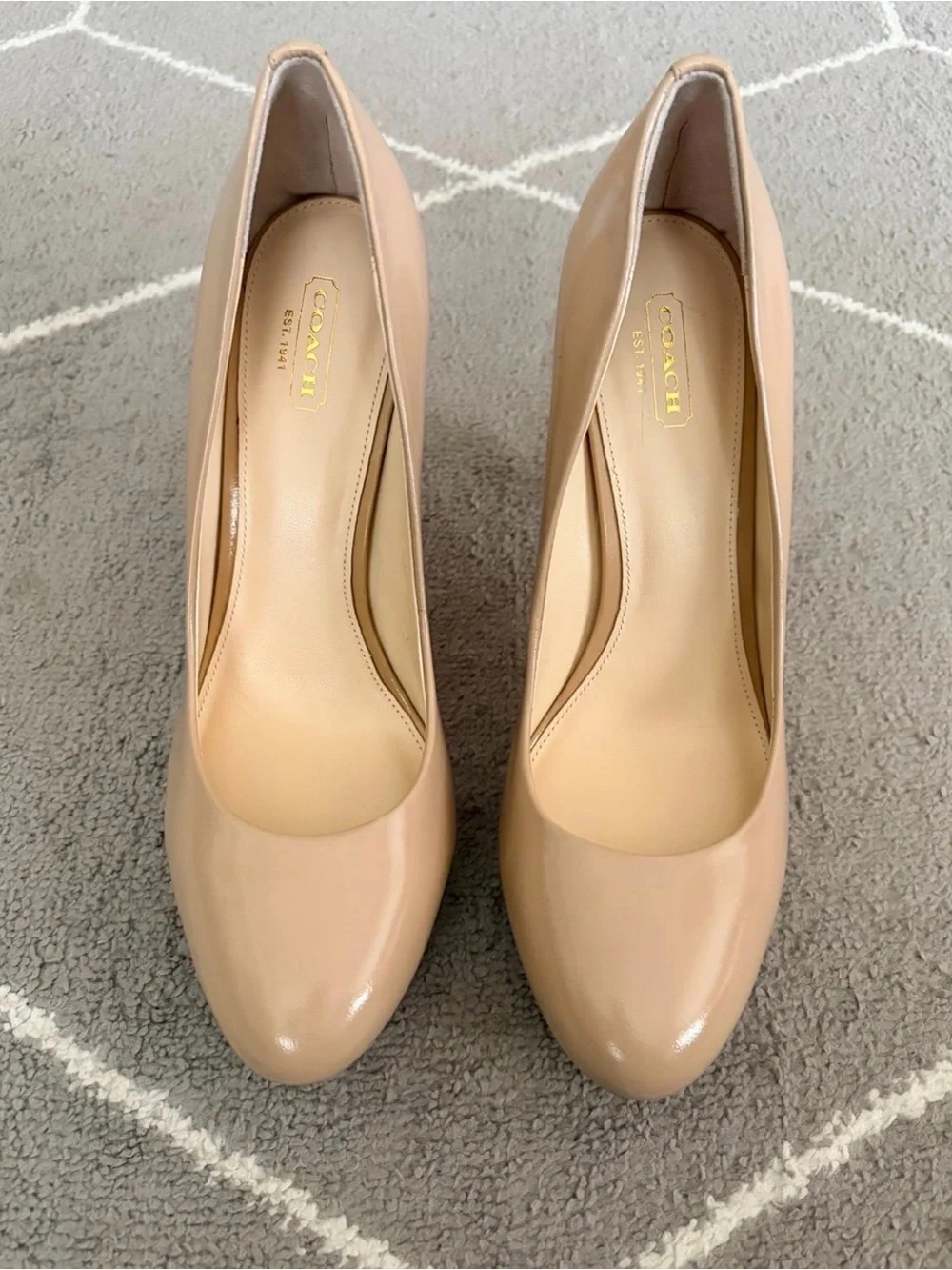 Coach Women's Beige Patent Leather Round-Toe Pumps